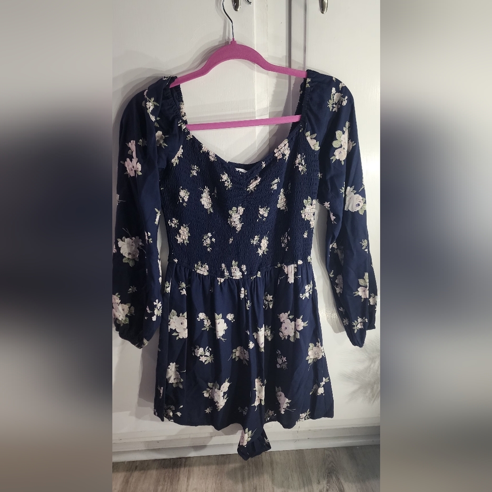 Hollister Navy Blue Floral Romper With Pockets Size L